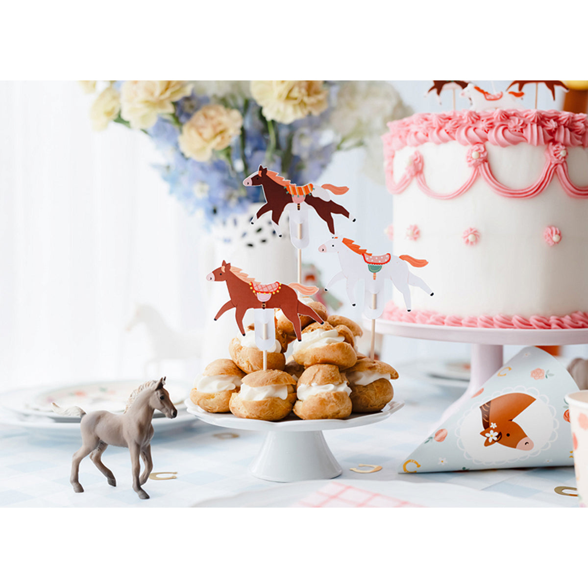 6 Cupcake Topper - Horse