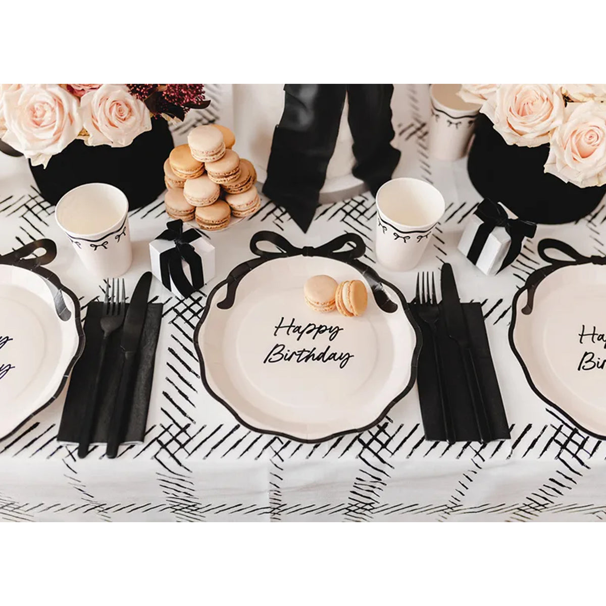 6 Pappteller - Ø 24cm - Happy Birthday Schleife