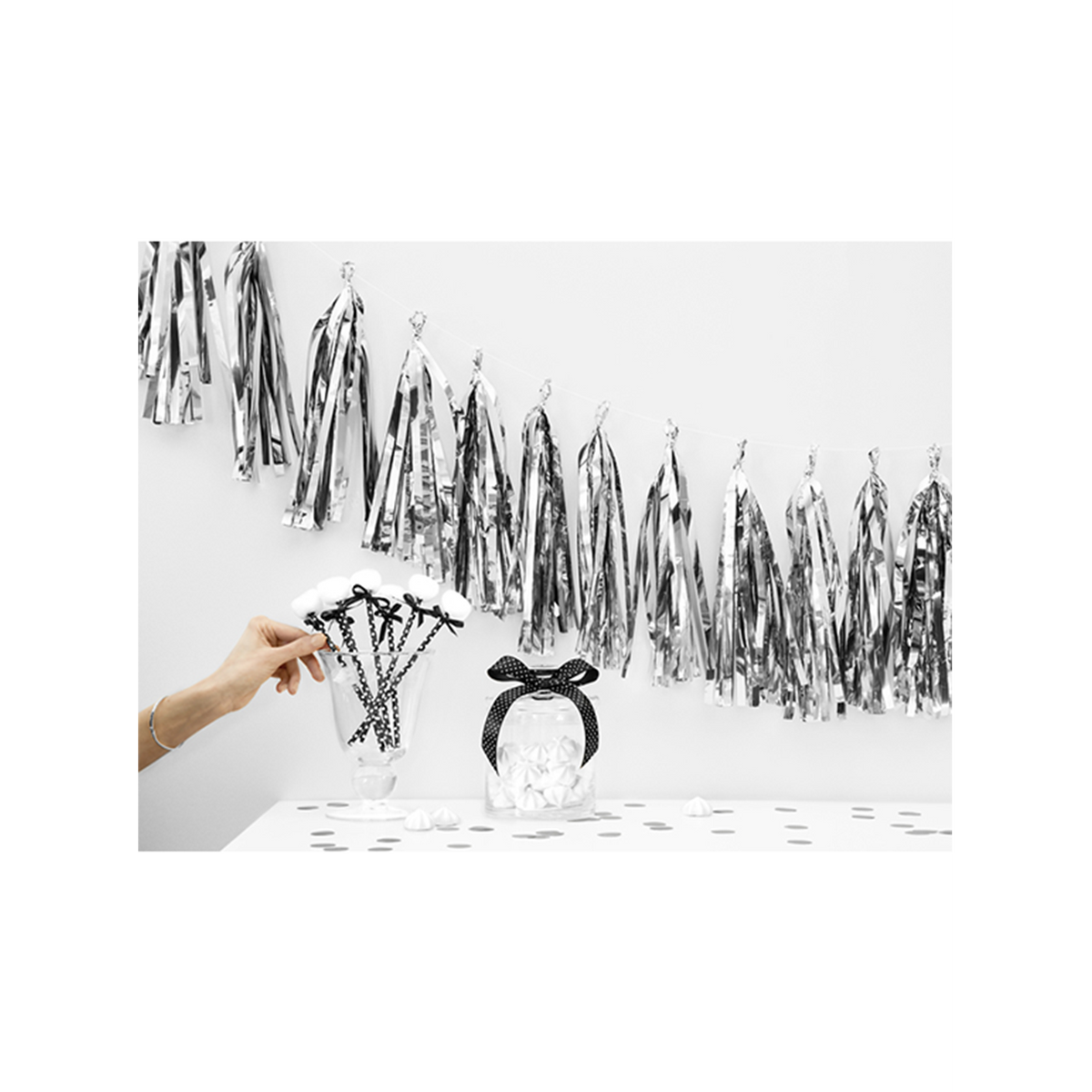1 Tasselgirlande - 1,5m - Silber